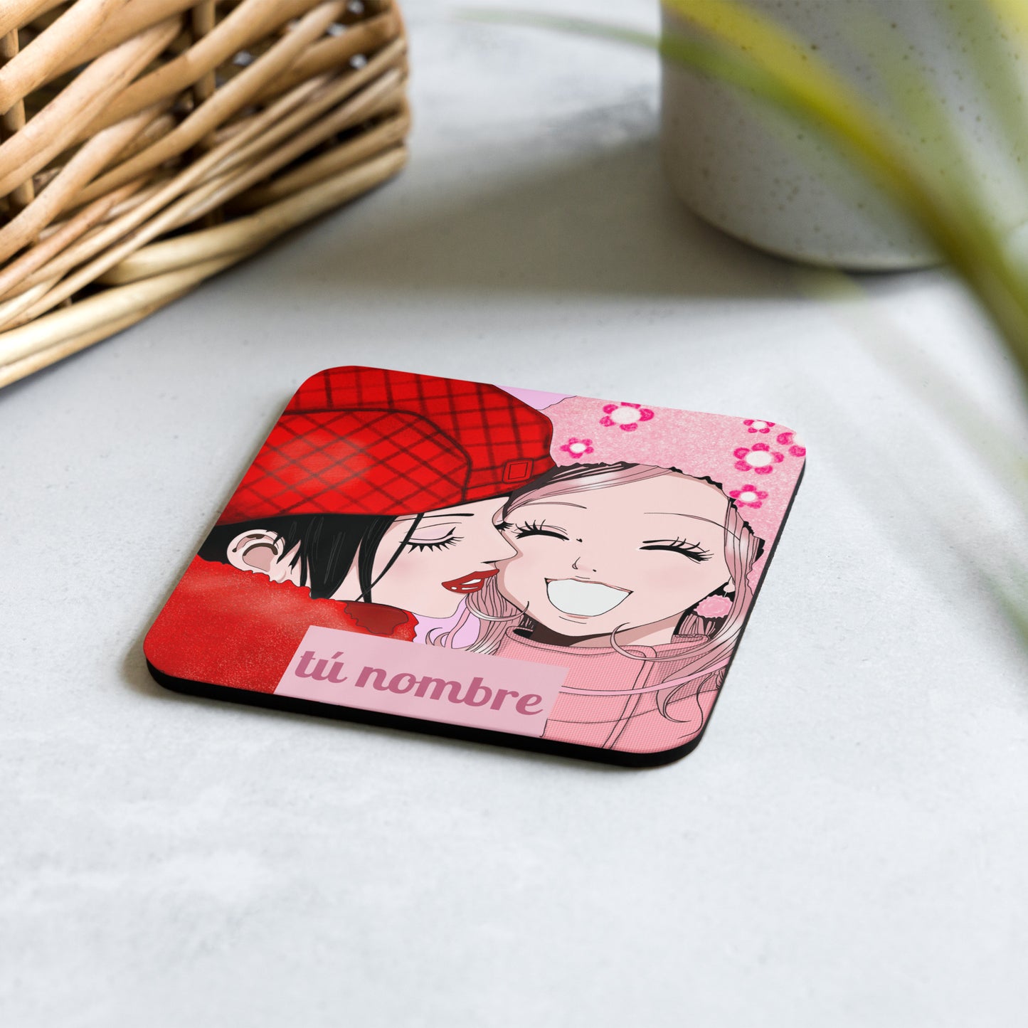 Posavasos personalizado anime NANA en ambiente decorativo estilo kawaii – ideal para escritorio y hogar