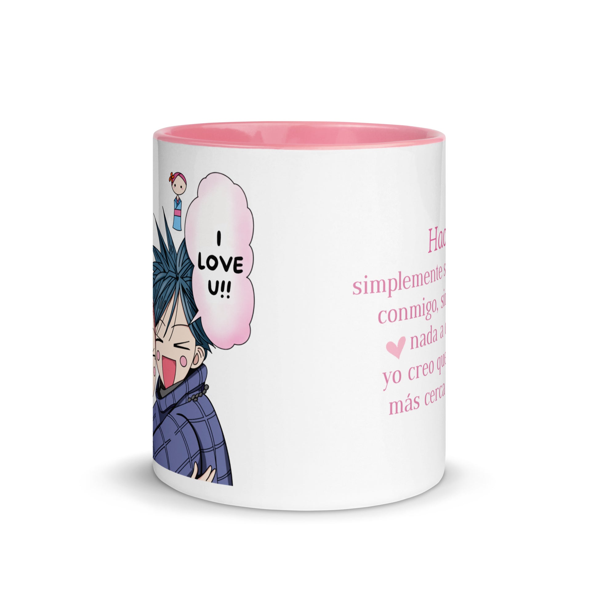 Detalle de taza NANA de 11 oz con asa rosa, diseño de Shin y Hachi y acabado de cerámica